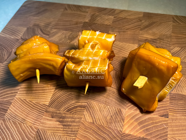 Шашлычок из кальмара х/к в Звенигороде