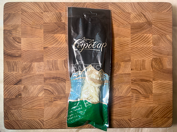 Сыр 100 гр ГОРНЫЙ СЫРОВАР (Косичка с укропом и чесноком) в Звенигороде