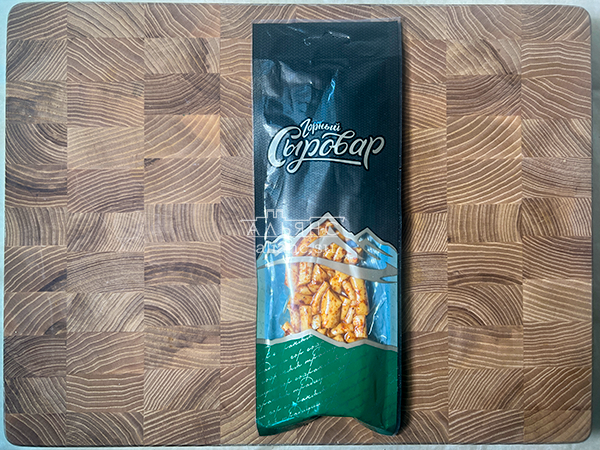 Сыр 60 гр ГОРНЫЙ СЫРОВАР (Бочонок копчёный с аджикой) в Звенигороде