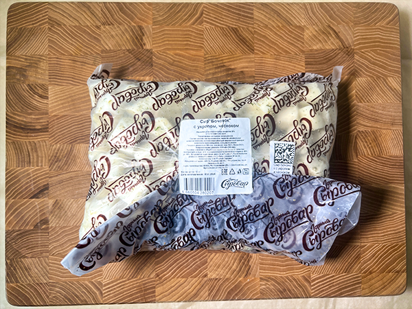 Сыр 1 кг ГОРНЫЙ СЫРОВАР (Бочонок с укропом и чесноком) в Звенигороде